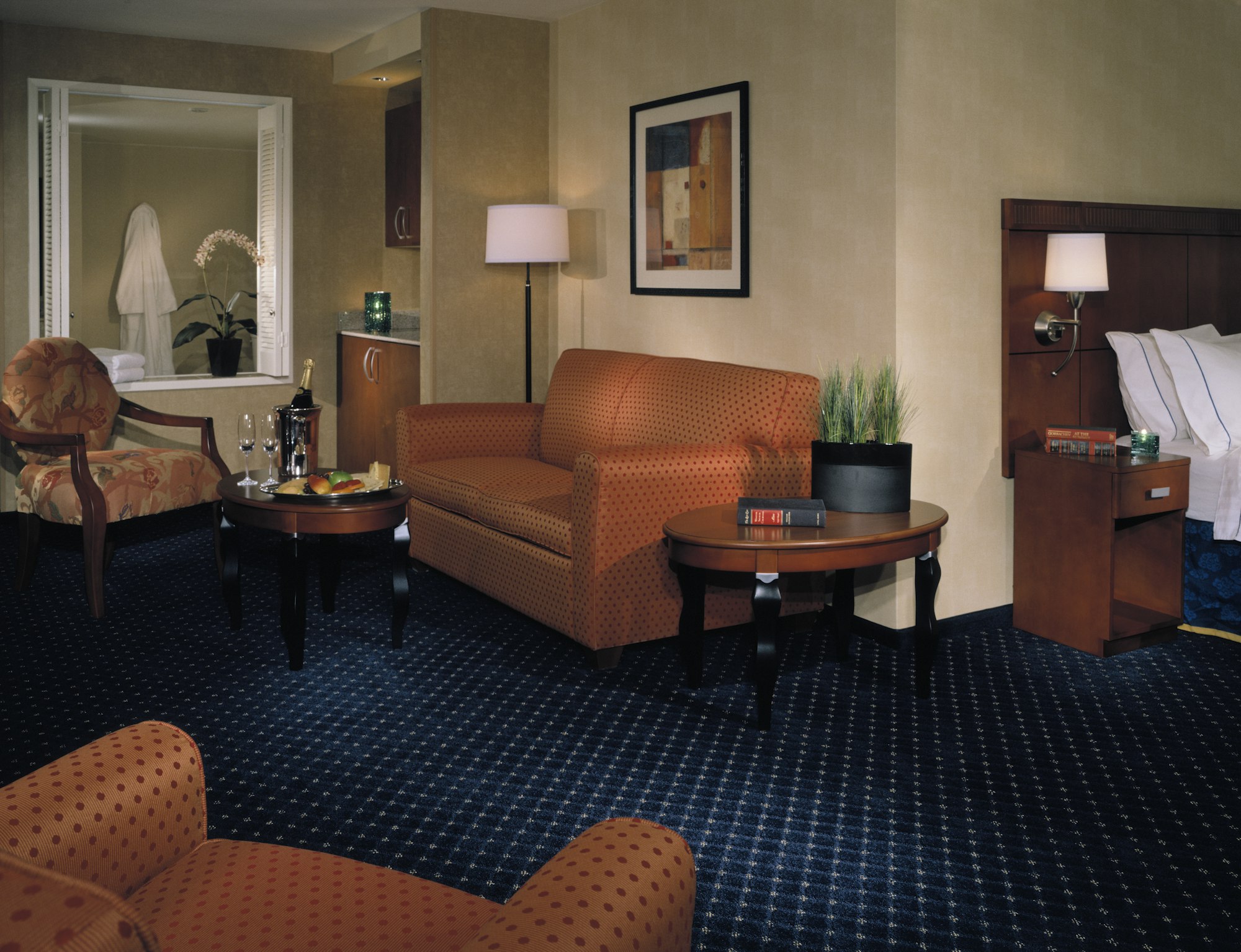 hotel-room-.jpg
